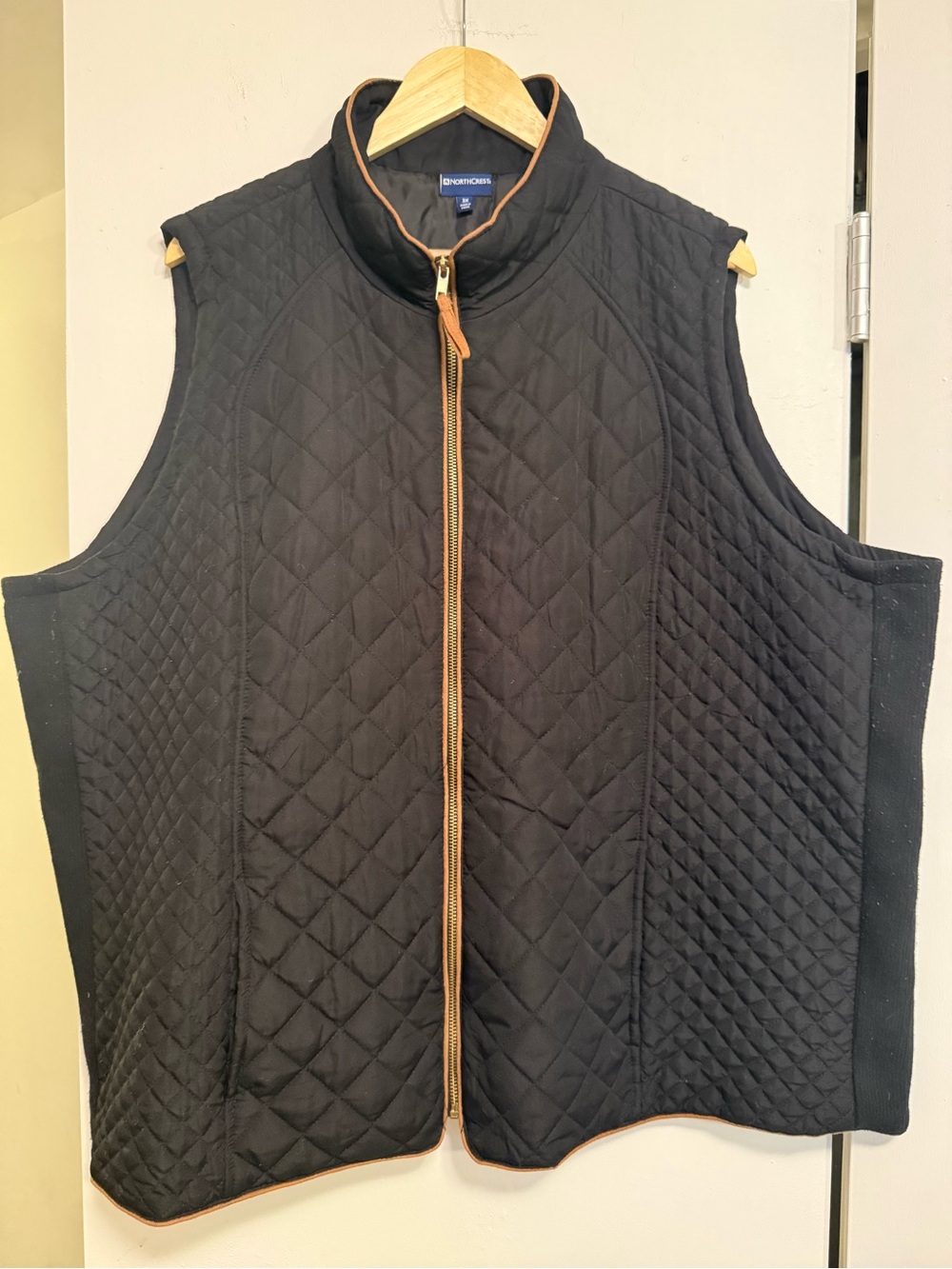 Northcrest Women’s 3X Black Quilted Vest with Tan Trim
